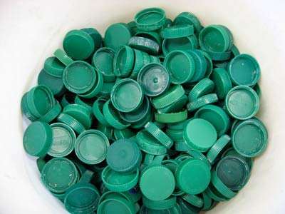 green_bottle_tops